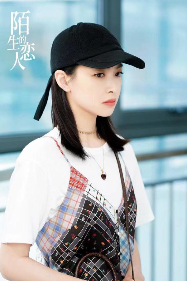 宋茜《陌生的恋人》今日开播，平行时空秘密丛生