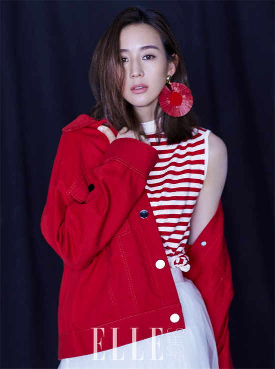 张钧甯时尚大片，慵懒随意展不俗魅力