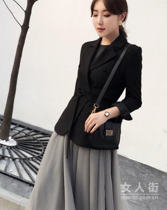 西装+下装,搭出各类风格的时髦穿搭