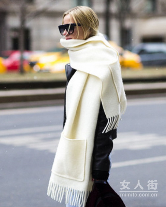 搭配利器温暖冬日，基础款围巾首发