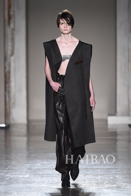 Ricostru 2018秋冬女装秀,秋冬米兰时装周