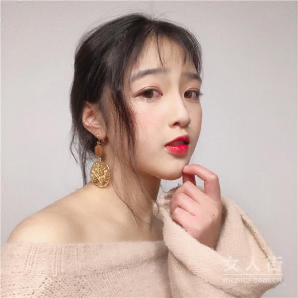 个性十足的耳环，配上独一无二的你