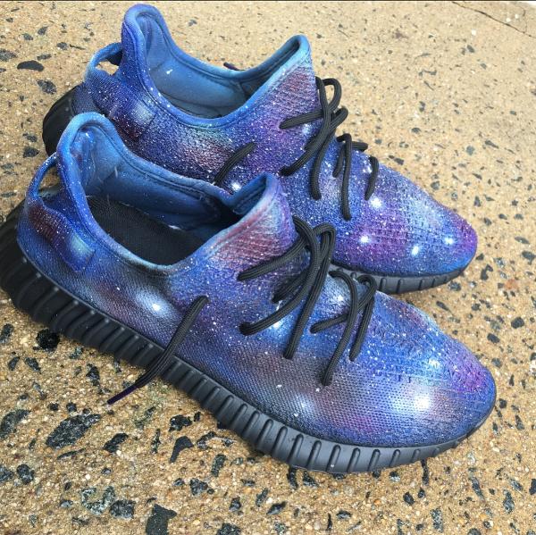YEEZY Boost 350 V2星空款值得你关注