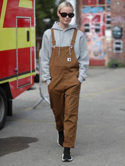 幼稚怎么了！穿背带裤就是为了减龄的