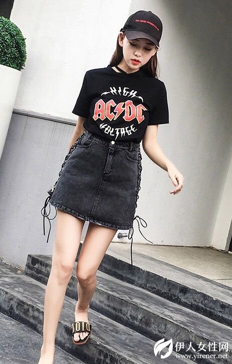 聚多品：这样清纯不做作的穿搭 你钟爱哪一件？