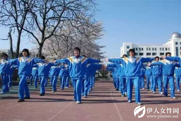 校服品牌化与个性化 中国校服市场正在发展