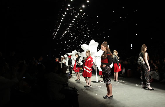 深圳时装周最美专场，betu星.引力轰动全城 引爆中国时尚圈！