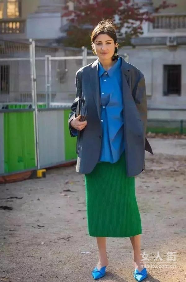 西装配裙子，职场最有气质的搭配