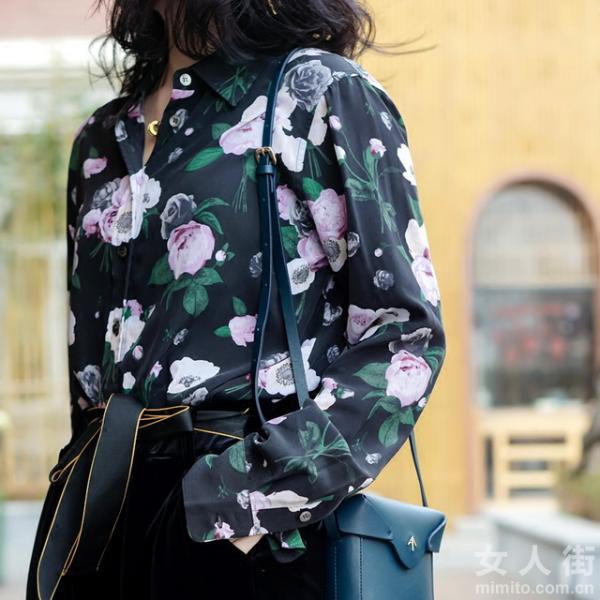 五一出游穿搭，看花不如穿印花衬衫