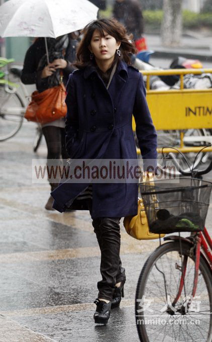 近期杭州街头美女抓拍 让你一次看个够