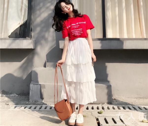 美出新高度的半身裙,塑造活力少女感