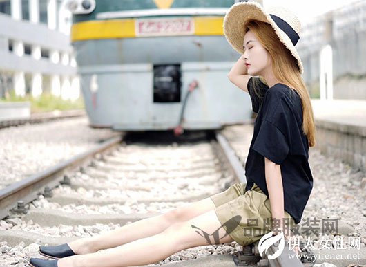 底色女装2018夏季新款 c来袭