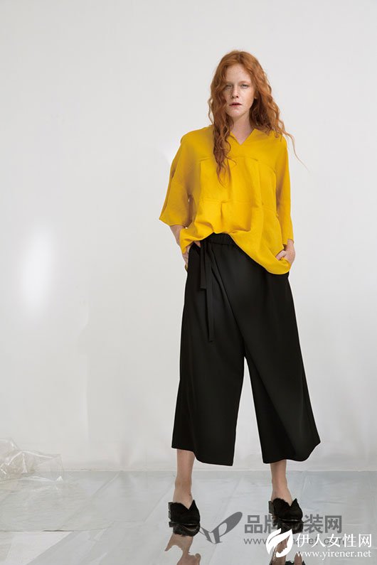 北欧风必须这样搭 LESERBIE奕色女装衬衫休闲款