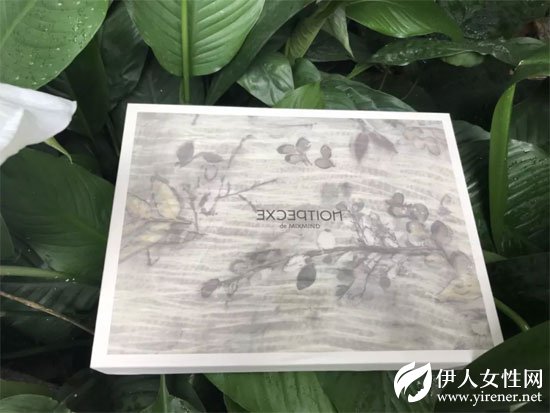 把自然穿在身上 感受草木原色抚触肌肤的生命质感