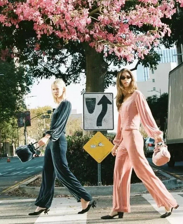 10款全球时尚编辑最爱的平价手袋