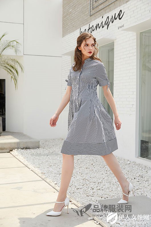 JDXN金蝶茜妮女装 为每一位妈妈带来精致和优雅