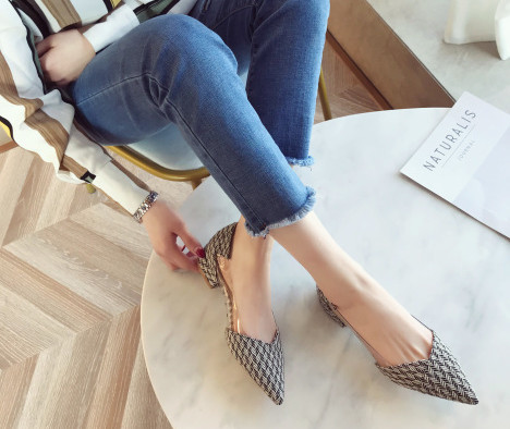 让尖头鞋带你引领时尚潮流