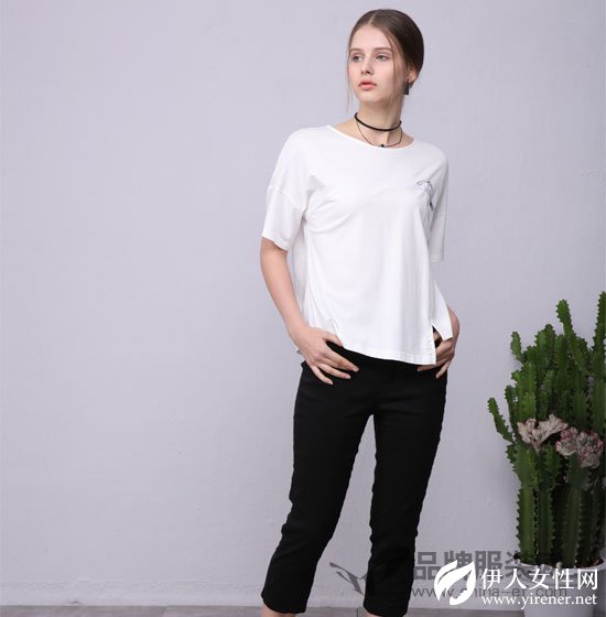 今年夏天 ZIRONG子容带你回白色的衣服随风飘着的年代