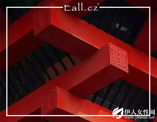 Eall.cz意澳品牌女装2018夏季新品-----中国红！