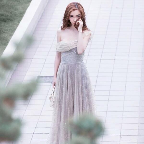 夏季性感连衣裙穿搭，宴会吸睛利器