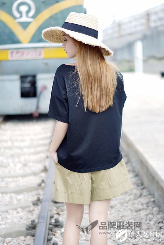 底色女装2018夏季新款 c来袭