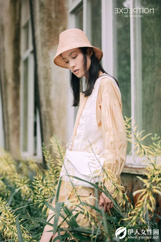 把自然穿在身上 感受草木原色抚触肌肤的生命质感