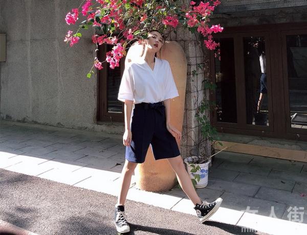 衬衫搭短裤，五月性感小妖精上线