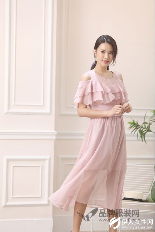 520礼物JOLYGLITZ伽戈女装 据说女生们都喜欢