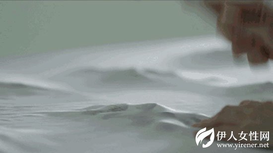 把自然穿在身上 感受草木原色抚触肌肤的生命质感