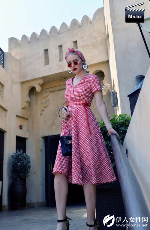 寻找“曼诺比菲与电影时装”最美连衣裙女神 你有见过她吗？