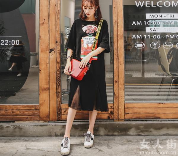 经典百搭小黑裙，掀起复古时尚新潮流