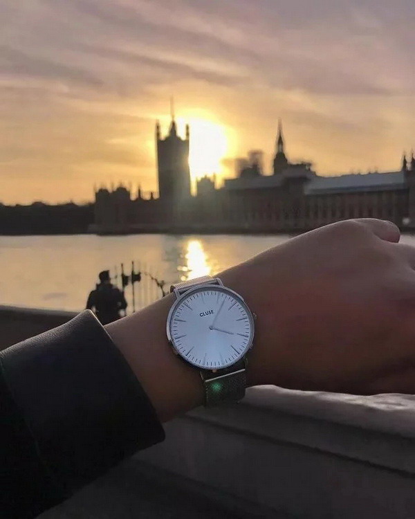 手表花式戴法你知道吗？不懂就out了