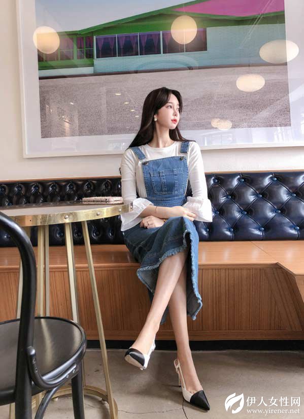 春美多:背带连衣裙怎么搭配 四款搭配让你这个夏日很俏皮