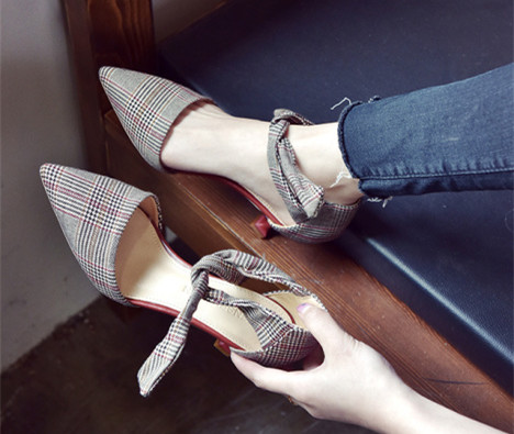 让尖头鞋带你引领时尚潮流
