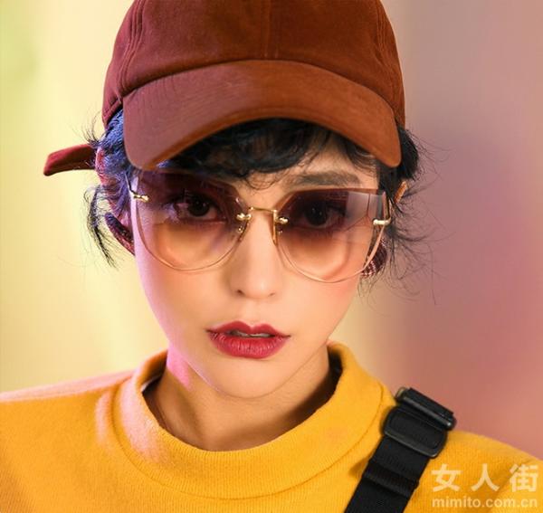 墨镜演绎复古风潮 吸睛造型就差这一步