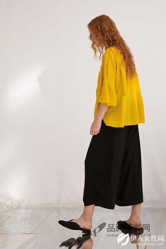 北欧风必须这样搭 LESERBIE奕色女装衬衫休闲款