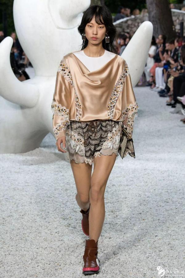 文刀米：被Gucci猛追的LV，没输！