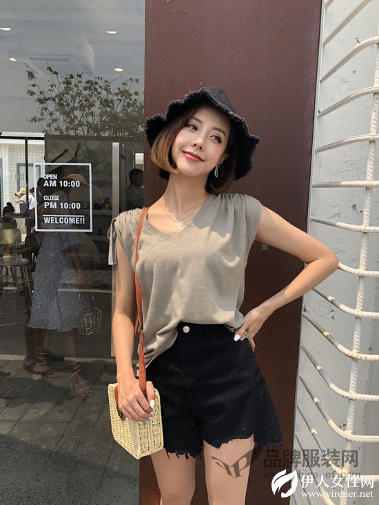 海玲女装演绎韩式甜美个性 比经常请吃饭的姐姐还漂亮