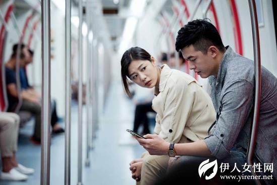 王真儿新戏发布海报 营造“心理幻境”概念