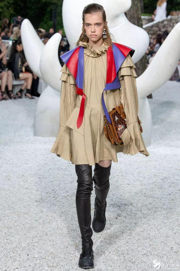 文刀米：被Gucci猛追的LV，没输！