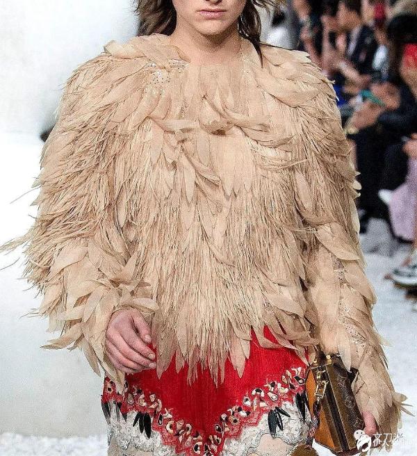 文刀米：被Gucci猛追的LV，没输！