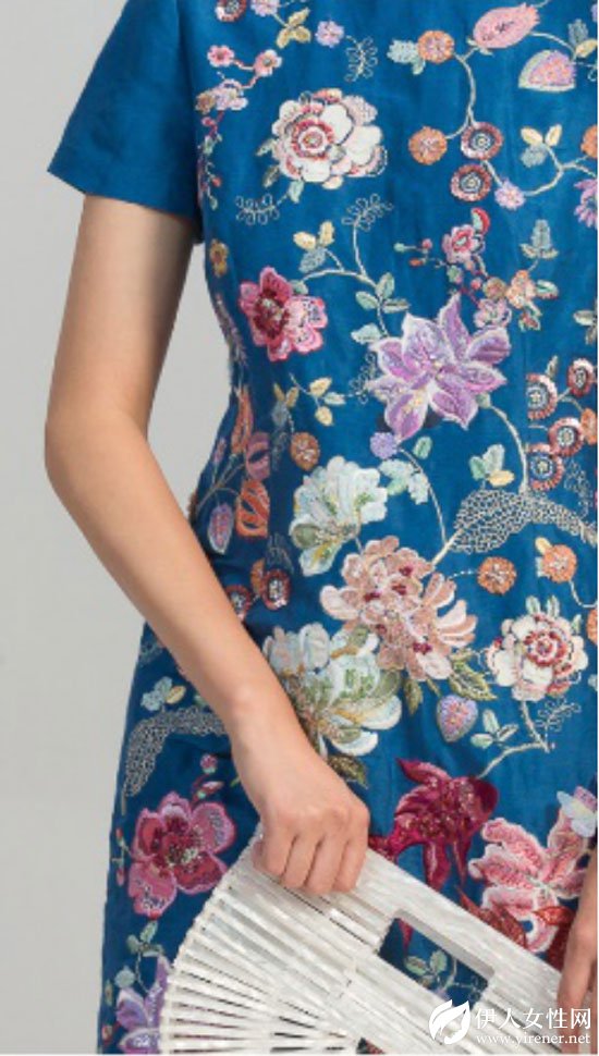“渔”品牌女装 六月的美 藏在一袭旗袍里