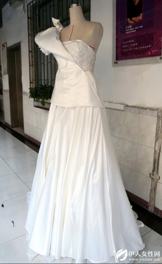 立体剪裁的加工手法 让婚纱站起来