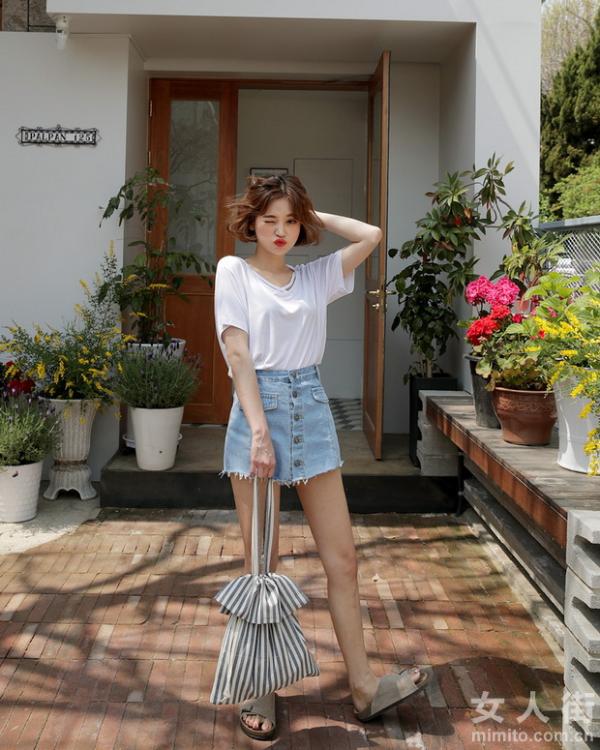 2018白色T恤搭配，夏日俏皮少女范儿