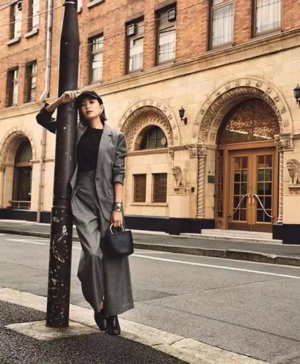 女人30岁这么穿就对了，挡不住的优雅知性