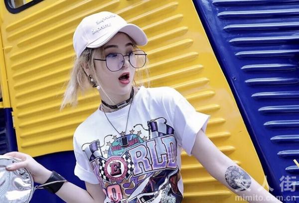 T恤霸屏，瞧瞧那些网红Tee都长啥样