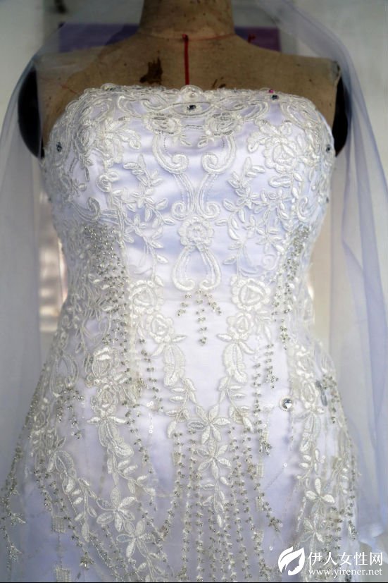 立体剪裁的加工手法 让婚纱站起来