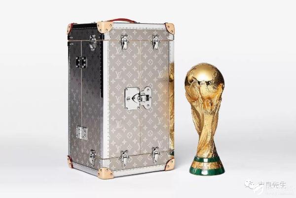 当时尚品牌纷纷跨界世界杯，谁最值得你掏腰包？