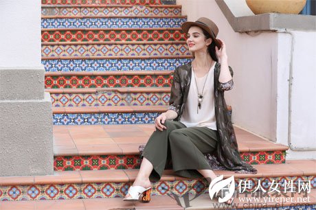 JAOBOO 乔帛品牌女装 夏季的你人比花娇