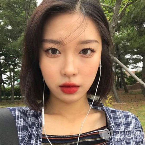 2018韩国小姐姐都爱的女生短发发型
